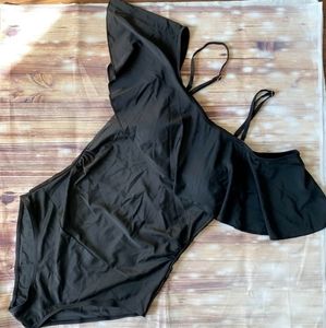 NWOT BLACK SWIMSUIT